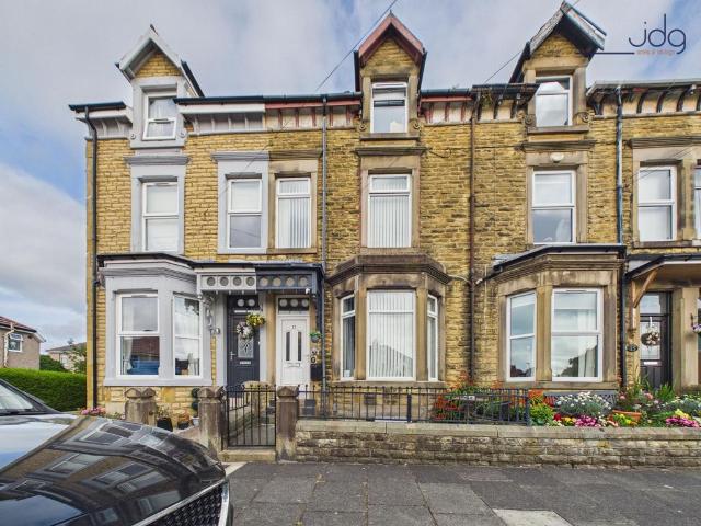 4 bedroom terraced house for sale