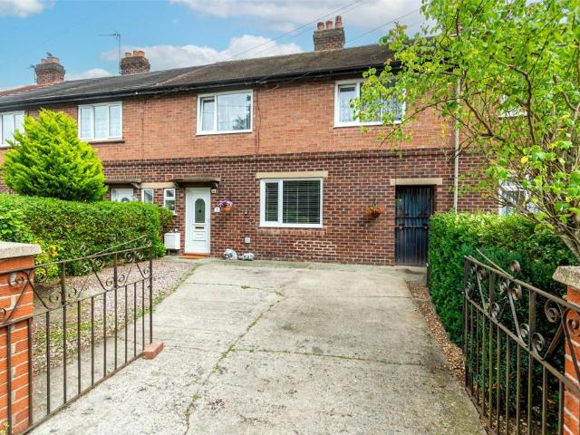 4 bedroom terraced house for sale