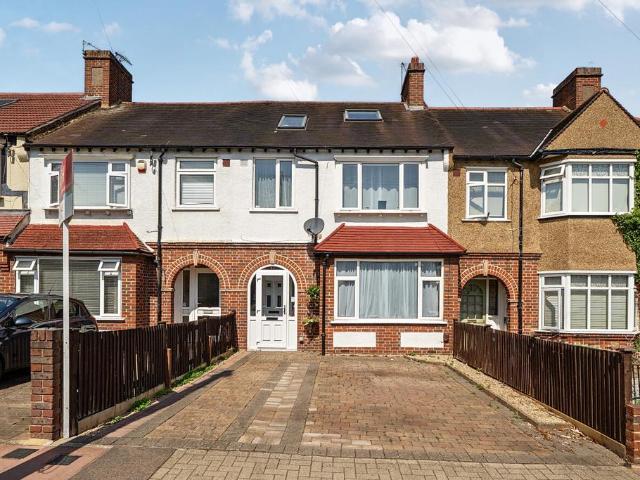 4 bedroom terraced house for sale
