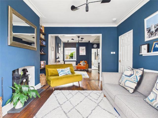 4 bedroom terraced house for sale