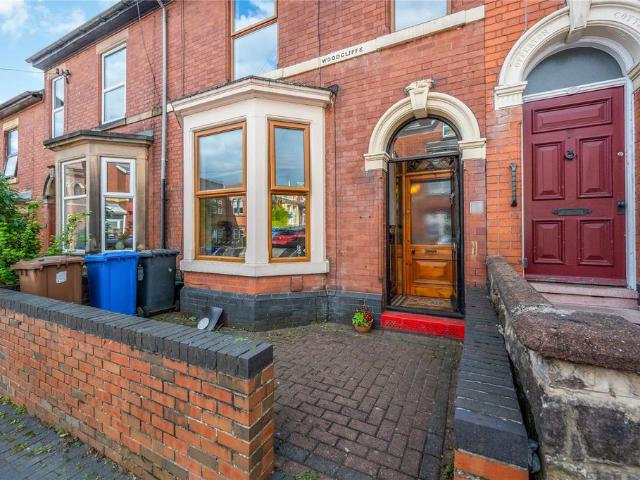 4 bedroom terraced house for sale