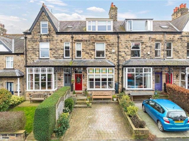 4 bedroom terraced house for sale