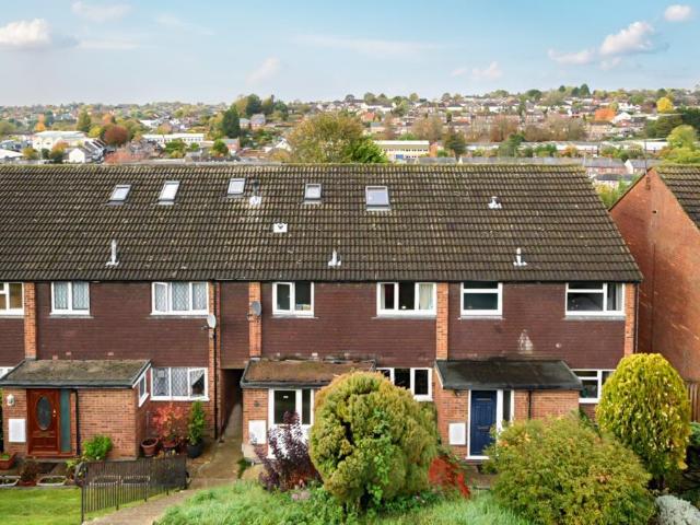4 bedroom terraced house for sale