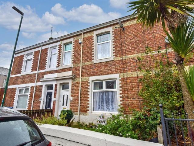 4 bedroom terraced house for sale