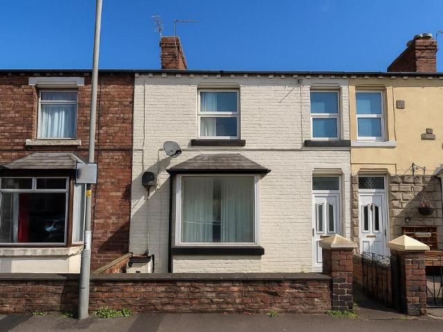 4 bedroom terraced house for sale