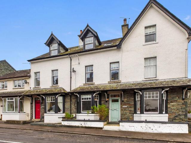 4 bedroom terraced house for sale