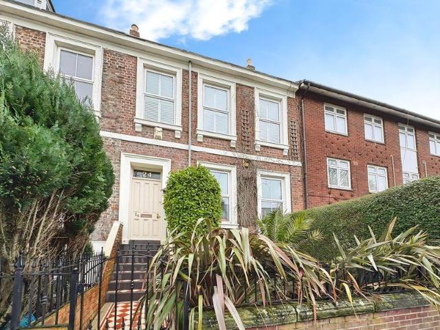 4 bedroom terraced house for sale