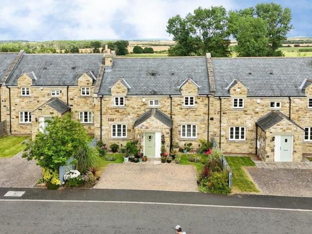4 bedroom terraced house for sale