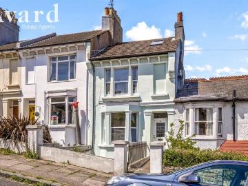 4 bedroom terraced house for sale