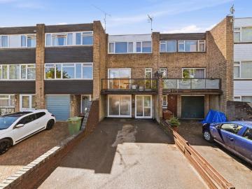 4 bedroom terraced house for sale