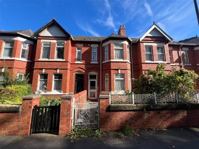 4 bedroom terraced house for sale