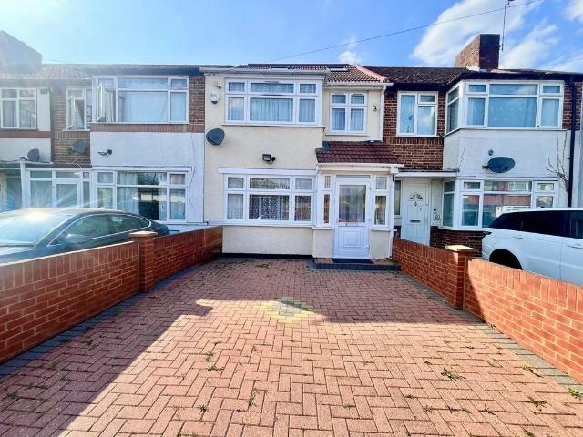 4 bedroom terraced house for sale