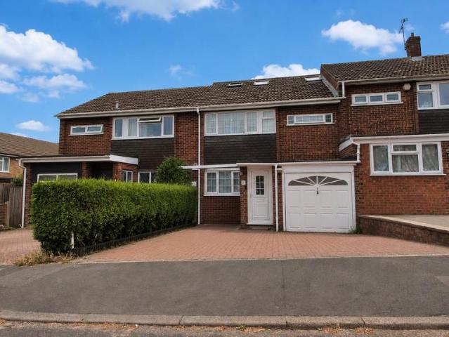 4 bedroom terraced house for sale