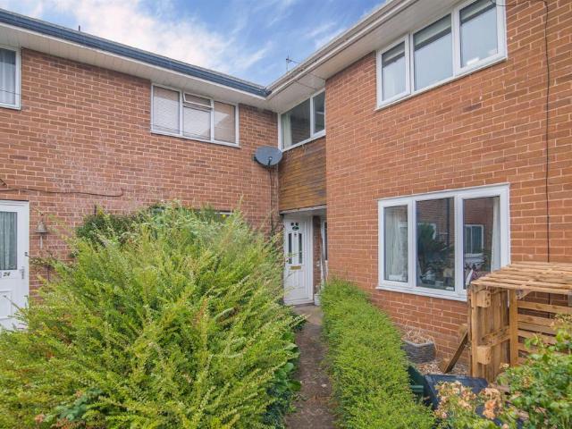 4 bedroom terraced house for sale