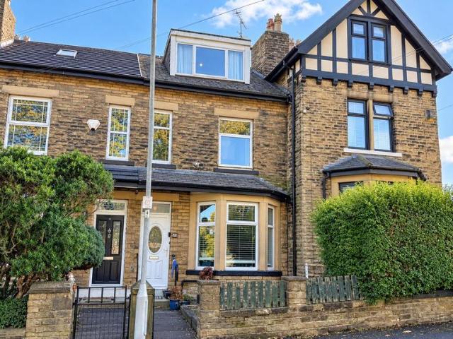 4 bedroom terraced house for sale