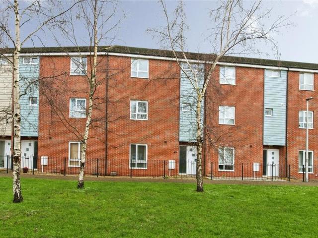 4 bedroom terraced house for sale
