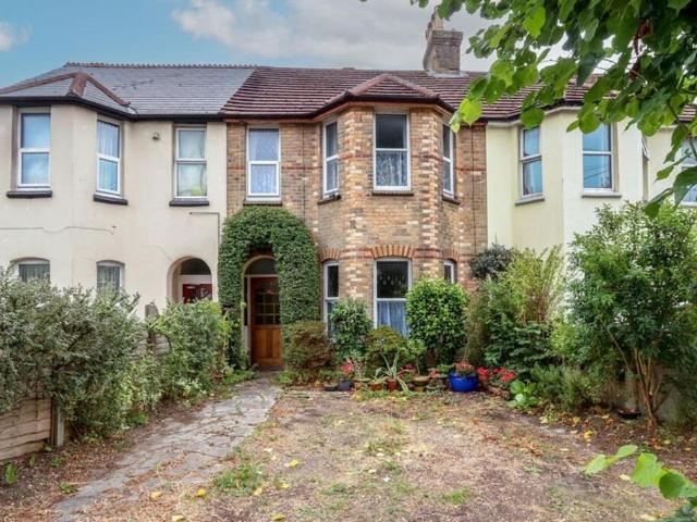 4 bedroom terraced house for sale