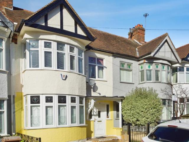 4 bedroom terraced house for sale