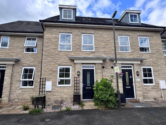 4 bedroom terraced house for sale