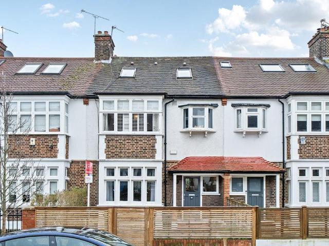 4 bedroom terraced house for sale