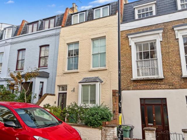 4 bedroom terraced house for sale