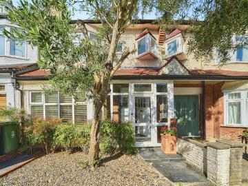 4 bedroom terraced house for sale