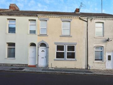 4 bedroom terraced house for sale