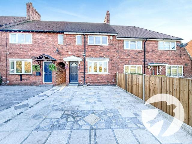 4 bedroom terraced house for sale