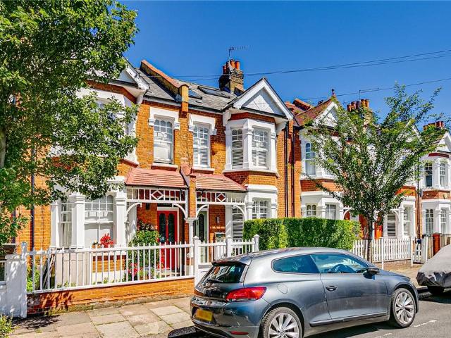 4 bedroom terraced house for sale