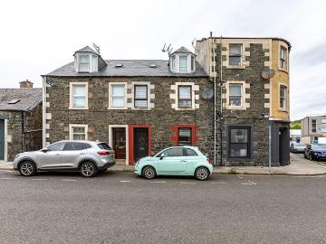 4 bedroom terraced house for sale