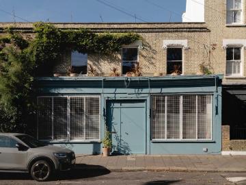 4 bedroom terraced house for sale