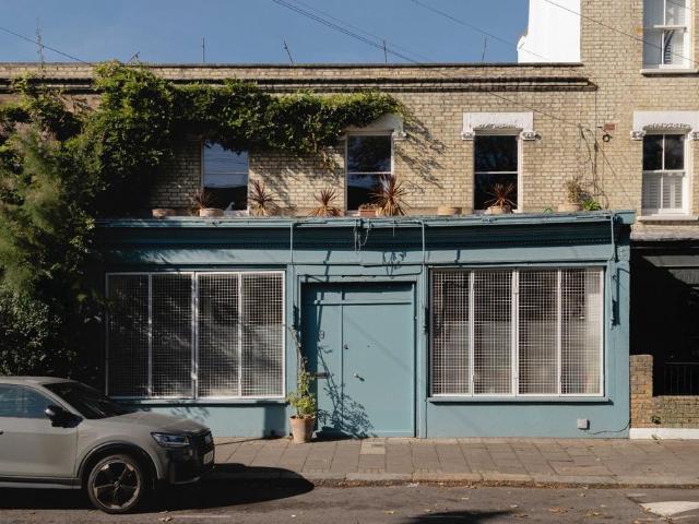 4 bedroom terraced house for sale