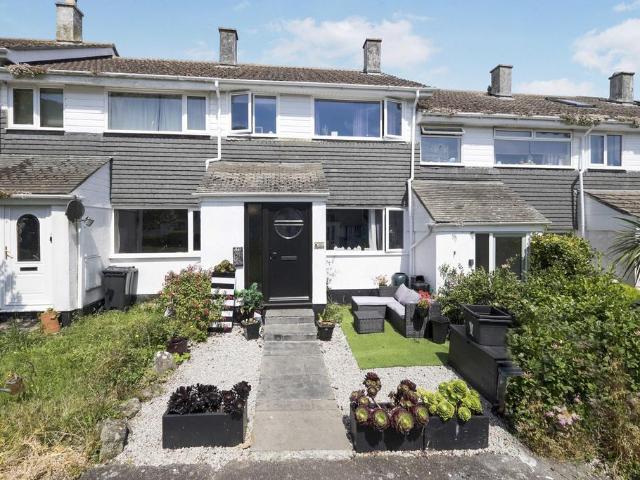 4 bedroom terraced house for sale