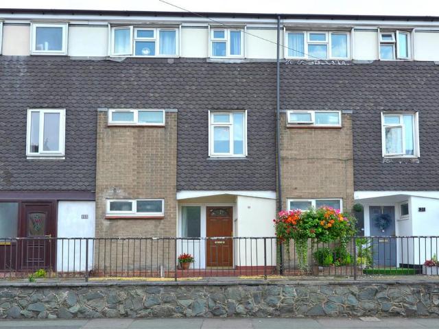 4 bedroom terraced house for sale