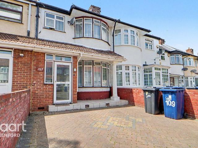 4 bedroom terraced house for sale
