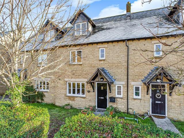 4 bedroom terraced house for sale