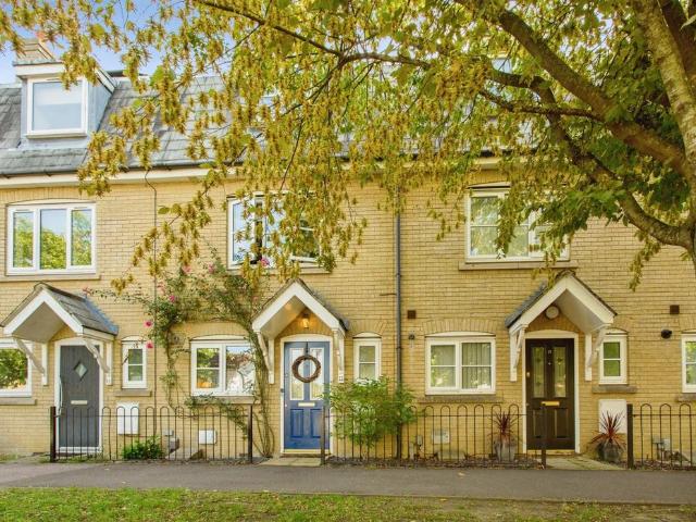 4 bedroom terraced house for sale
