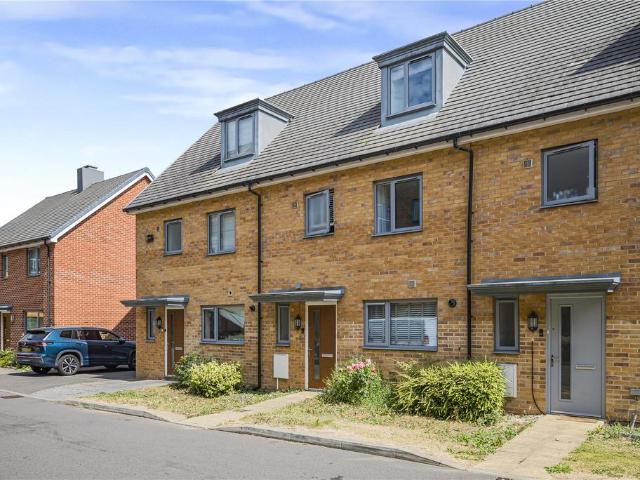 4 bedroom terraced house for sale