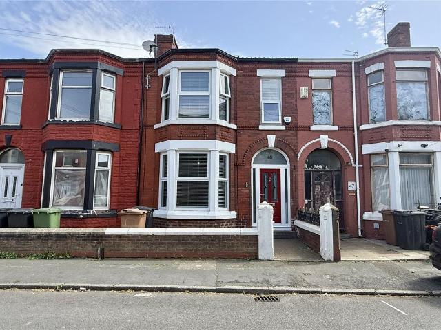 4 bedroom terraced house for sale