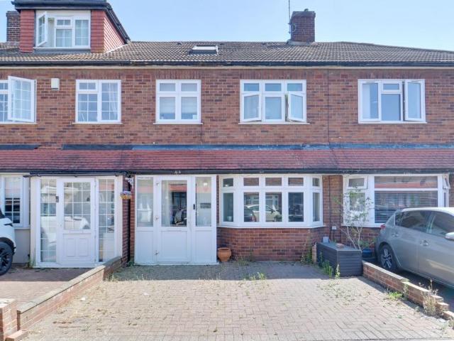 4 bedroom terraced house for sale