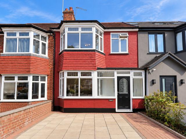 4 bedroom terraced house for sale