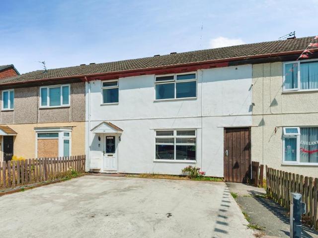 4 bedroom terraced house for sale