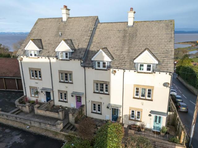 4 bedroom terraced house for sale