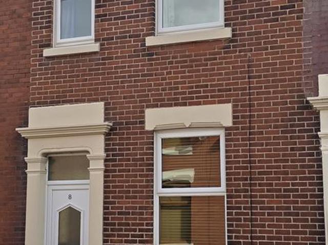 4 bedroom terraced house for sale
