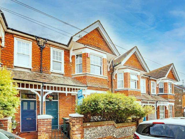 4 bedroom terraced house for sale