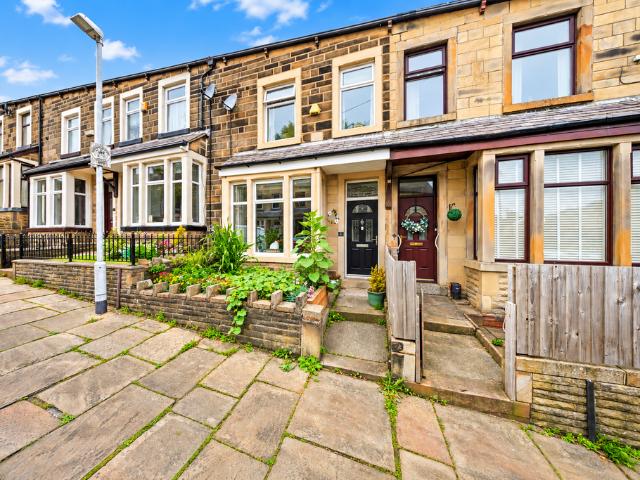4 bedroom terraced house for sale