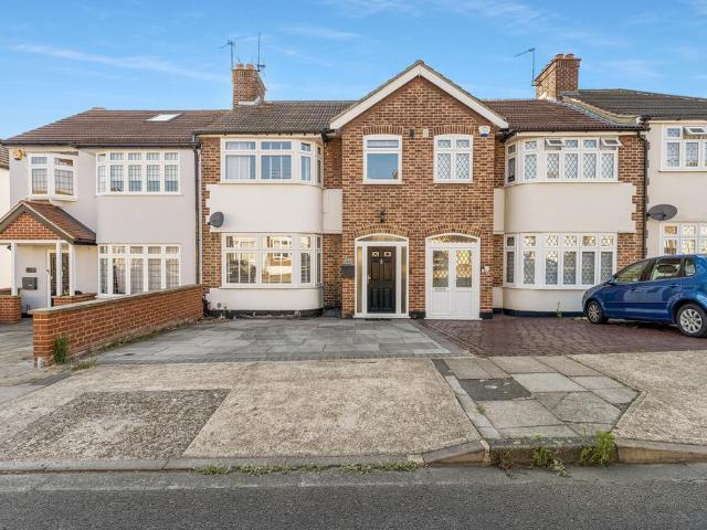 4 bedroom terraced house for sale