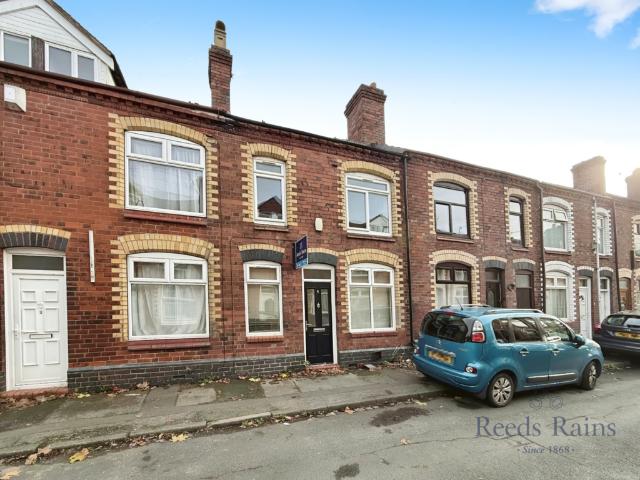4 bedroom terraced house for sale
