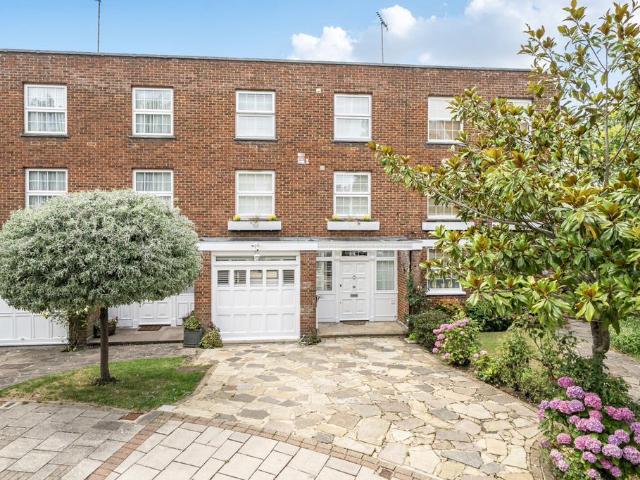 4 bedroom terraced house for sale