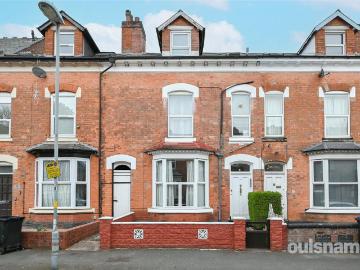 4 bedroom terraced house for sale
